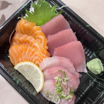 Bai Sushi - Tuna, yellowtail, and salmon - Sushi Bars Near Me - Astoria, New York
