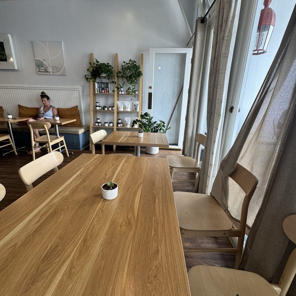 The Source Cafe - Seating was plentiful - Juice Bars & Smoothies Near Me - Hermosa Beach, California The Source Cafe - Seating was plentiful - Juice Bars & Smoothies Near Me - Hermosa Beach, California