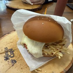 X Egg Burguer