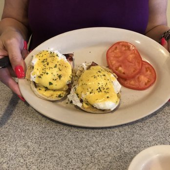 Duck's Diner - Eggs Benedict - Diners Near Me - Orange Beach, Alabama Duck's Diner - Eggs Benedict - Diners Near Me - Orange Beach, Alabama