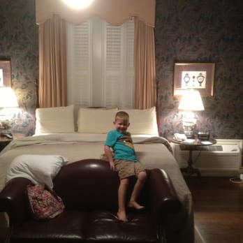 1842 Inn - Our other room with Cord loving it - Bed & Breakfast Near Me - Macon, Georgia