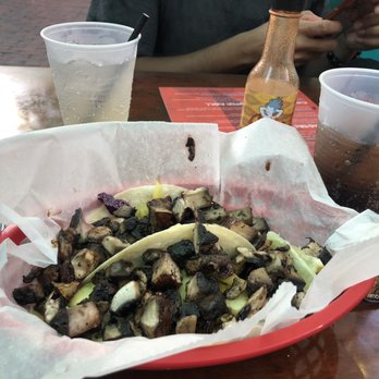 Garbo's Grill - Mushroom taco - Food Trucks Near Me - Key West, Florida Garbo's Grill - Mushroom taco - Food Trucks Near Me - Key West, Florida