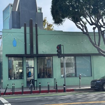 Blue Bottle Coffee - Edgemar - Outside - Coffee & Tea Near Me - Santa Monica, California Blue Bottle Coffee - Edgemar - Outside - Coffee & Tea Near Me - Santa Monica, California
