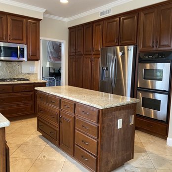 Premier Painters - Before kitchen - Painters Near Me