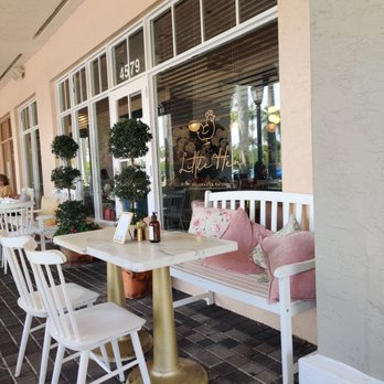 Little Hen - Outside seating - Breakfast & Brunch Near Me - Weston, Florida