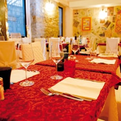 Trattoria Camozzi - SCORCIO DELLA SALA RISTORANTE SINISTRO