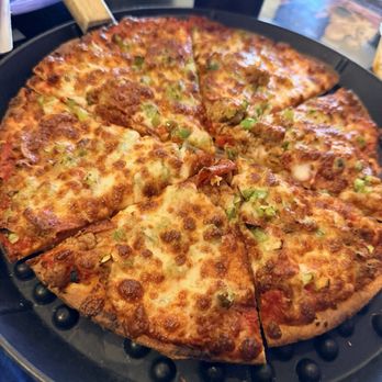 Rockstar Pizza - 10" Thin Crust Pepperoni, Sausage, & Green Peppers pizza. - Pizza Near Me - Brownsburg, Indiana Rockstar Pizza - 10" Thin Crust Pepperoni, Sausage, & Green Peppers pizza. - Pizza Near Me - Brownsburg, Indiana