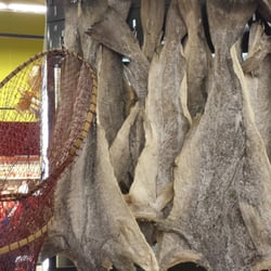 Carrefour - Salty fish pelts!