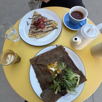 The Yellow Table Café - Brunch - Cafes Near Me - Nashville, Tennessee