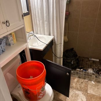Zoom Drain - Sink and shower being snaked to clean drain lines - Plumbing Near Me - Denver, Colorado Zoom Drain - Sink and shower being snaked to clean drain lines - Plumbing Near Me - Denver, Colorado
