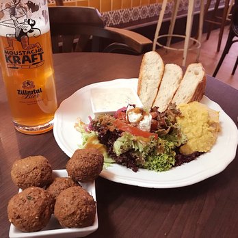 Moustache - Cafes Near Me - Innsbruck, 7