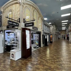 The Big Apple Shopping Bazaar