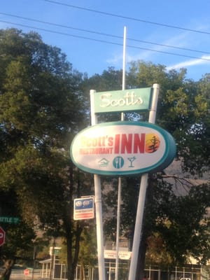 Scott's Inn & Suites - Kamloops by null