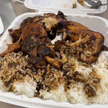 Violet's From Jamaica - Stewed chicken - Caribbean Near Me - Jersey City, New Jersey Violet's From Jamaica - Stewed chicken - Caribbean Near Me - Jersey City, New Jersey
