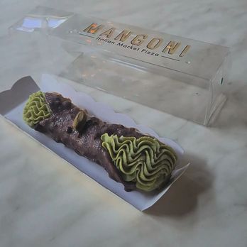 Mangoni - Pistachio cannoli - Pizza Near Me - Winter Garden, Florida