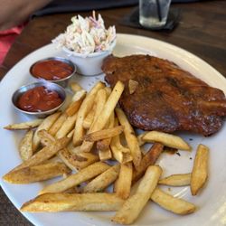 Sam Kendall's - Lunch portion ribs with Cole slaw and fries