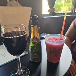 The Knot Wine Bar