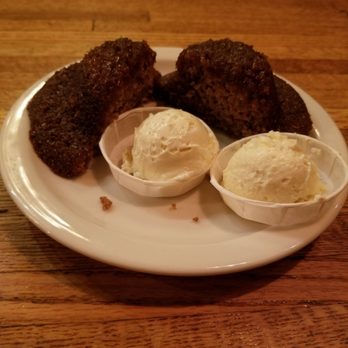 The Kettle - Honey bun muffins - free w salads and burgers - Diners Near Me - Manhattan Beach, California