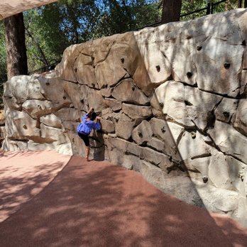 Kidspace Children's Museum - climbing wall - Children's Museums Near Me - Pasadena, California