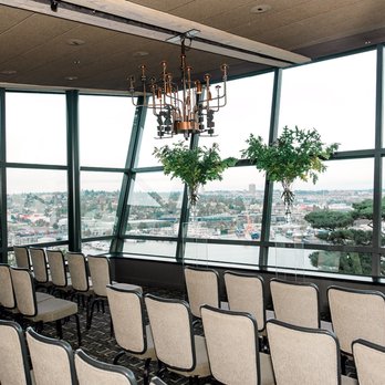 Canlis - Penthouse wedding ceremony - New American Near Me - Seattle, Washington Canlis - Penthouse wedding ceremony - New American Near Me - Seattle, Washington