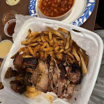 Snead's Bar-B-Q - Two Kind Combination Dinner Brisket and bunrt ends - Barbeque Near Me - Belton, Missouri