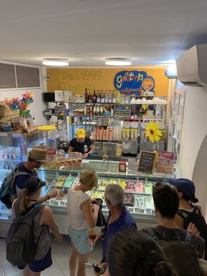 Alberto Gelateria by null