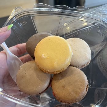 Thai Pastry & Restaurant - French Almond Macaroons - Thai Near Me - Chicago, Illinois