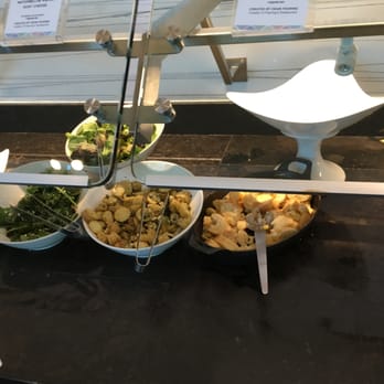 The Centurion Lounge - buffet style - Airport Lounges Near Me - Dallas, Texas