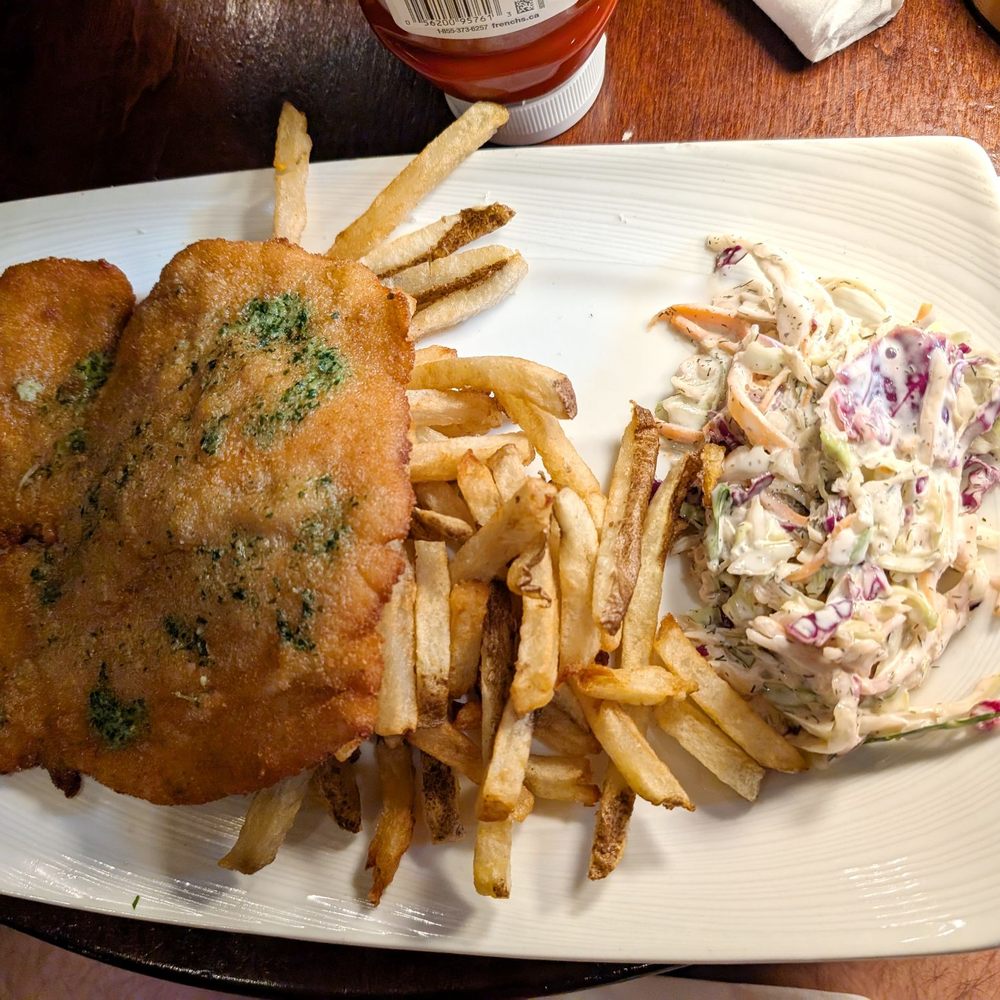 Town Crier Pub - Chicken schnitzel - Pubs Near Me - Toronto, Ontario Town Crier Pub - Chicken schnitzel - Pubs Near Me - Toronto, Ontario