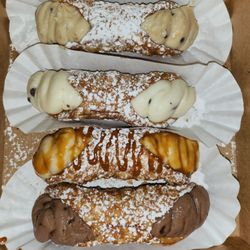 Stefano's Restaurant - *Delicious * Cannolis