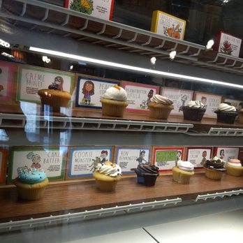 Molly's Cupcakes - Cupcakes!!!! - Desserts Near Me - Chicago, Illinois Molly's Cupcakes - Cupcakes!!!! - Desserts Near Me - Chicago, Illinois