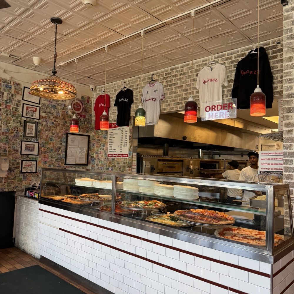 Joe's Pizza - Pizza Near Me - Miami, Florida