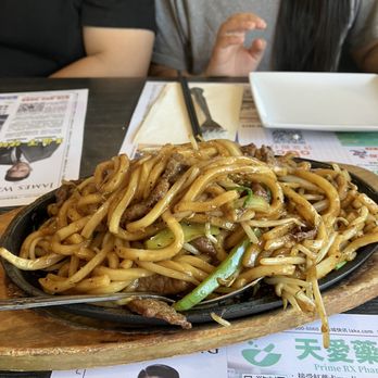 EAT Bistro - Beef Udon with Black Pepper Sauce - Cantonese Near Me - Rosemead, California