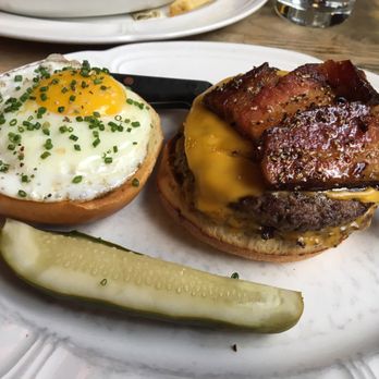 Au Cheval - Cheeseburger with fried egg and bacon - Bars Near Me - Chicago, Illinois Au Cheval - Cheeseburger with fried egg and bacon - Bars Near Me - Chicago, Illinois