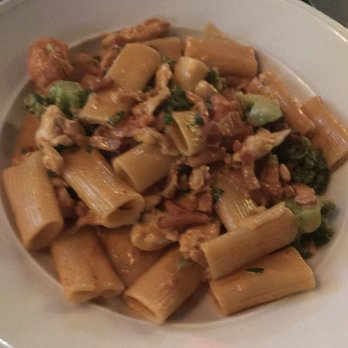 Positano Restaurant - Rigatoni Alla Campagnola - Who knew pink sauce is this good? - Italian Near Me - Brooklyn, New York Positano Restaurant - Rigatoni Alla Campagnola - Who knew pink sauce is this good? - Italian Near Me - Brooklyn, New York