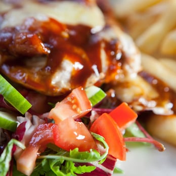 White Hart - BBQ Chicken Melt - Pubs Near Me - Alton, HAM