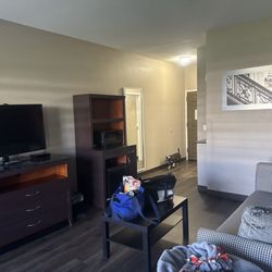 GrandStay Hotel & Suites Waunakee - Madison - King Suite living space