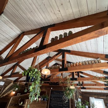 Mallard Cottage - Rustic decor - Canadian (New) Near Me - St. John's, Newfoundland and Labrador