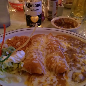 Rivera's - Chicken enchilada plate - Mexican Near Me - Long Beach, California