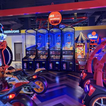 Main Event Orlando - Arcades Near Me - Orlando, Florida