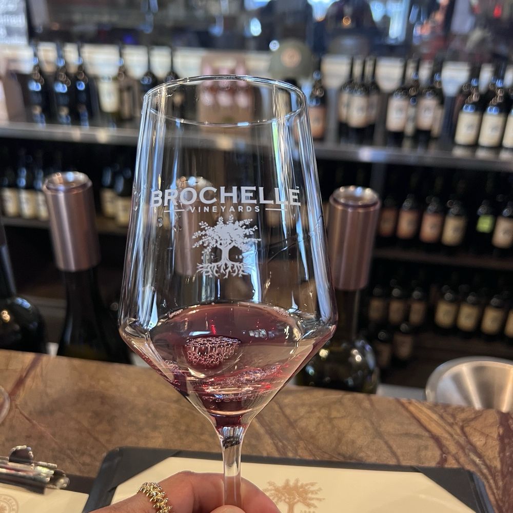 Brochelle Vineyards - Wine Tasting Room Near Me - Paso Robles, California