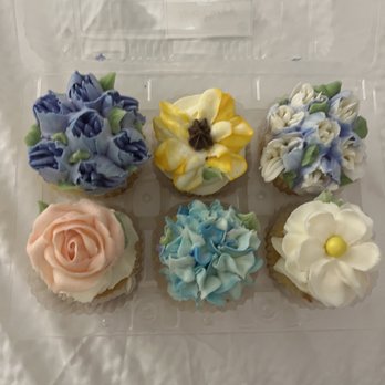 Forno Bakery - Floral cupcakes - Bakeries Near Me - Wareham, Massachusetts