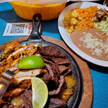 El Tapatio - Beef fajitas - Mexican Near Me - Auburn, California