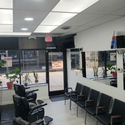 Bradlee Barber Shop