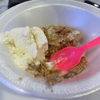 Cookie Chris - Desserts Near Me - Williamsburg, Virginia