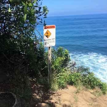 Pololu Valley Lookout - Just a sign telling you the path may fall out from under you. (I never felt unsafe). - Hiking Near Me - Kapaau, Hawaii Pololu Valley Lookout - Just a sign telling you the path may fall out from under you. (I never felt unsafe). - Hiking Near Me - Kapaau, Hawaii