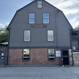 Exterior photo of The Captain Daniel Packer Inne - Mystic, Connecticut Exterior photo of The Captain Daniel Packer Inne - Mystic, Connecticut