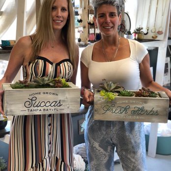 AR Workshop Tampa - Succulent box class at AR Workshop. - Art Classes Near Me - Tampa, Florida AR Workshop Tampa - Succulent box class at AR Workshop. - Art Classes Near Me - Tampa, Florida