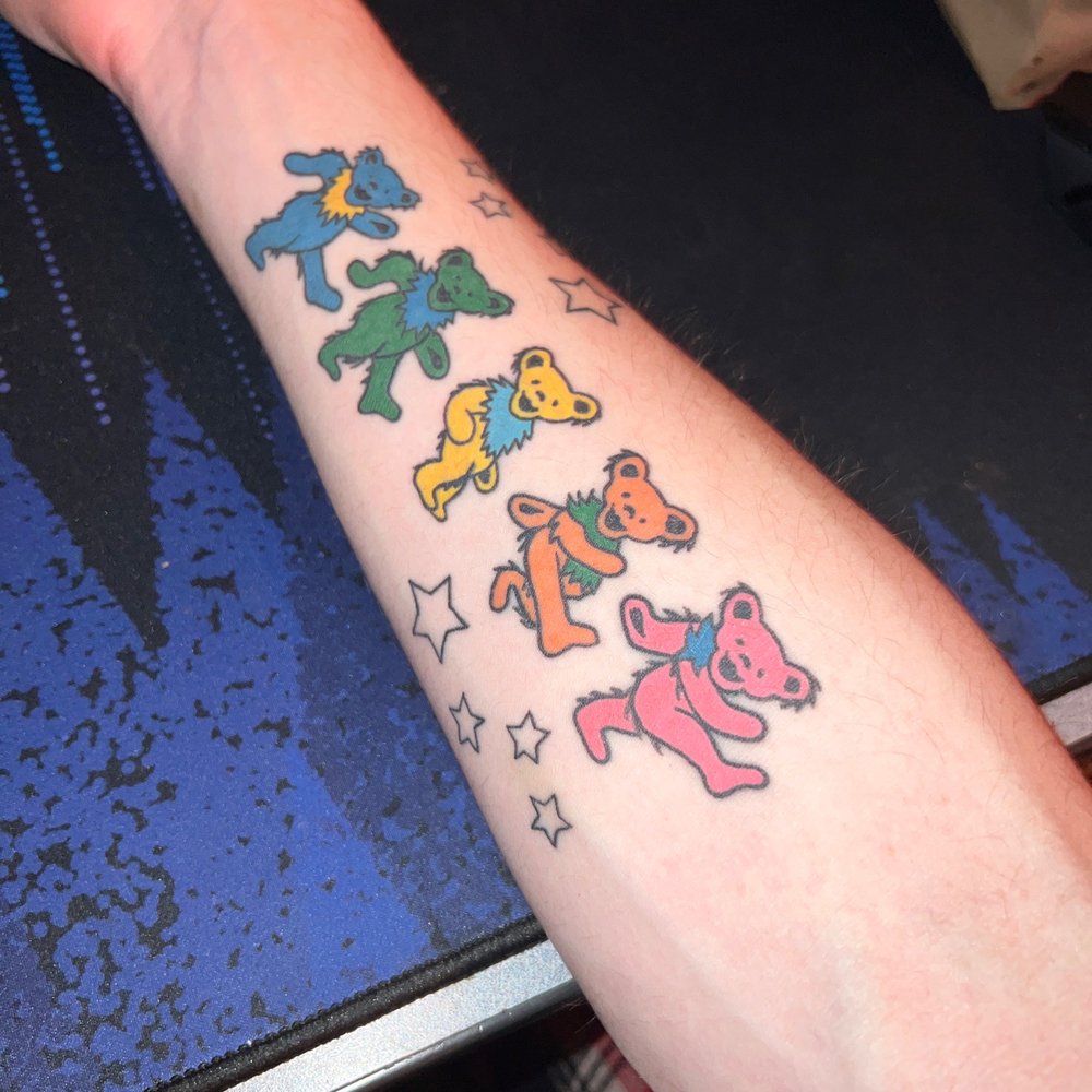 The tattoo was $400 total, including the deposit. I can't say I regret it one bit, money well spent.