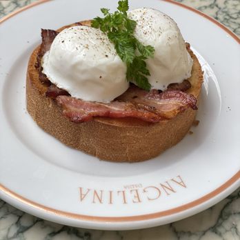 Angelina - Eggs Benedict with bacon. You will want to drink the hollandaise it's so good! - Breakfast & Brunch Near Me - Paris, 75
